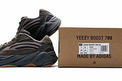 Picture of Yeezy 700 _SKUfc4222164fc